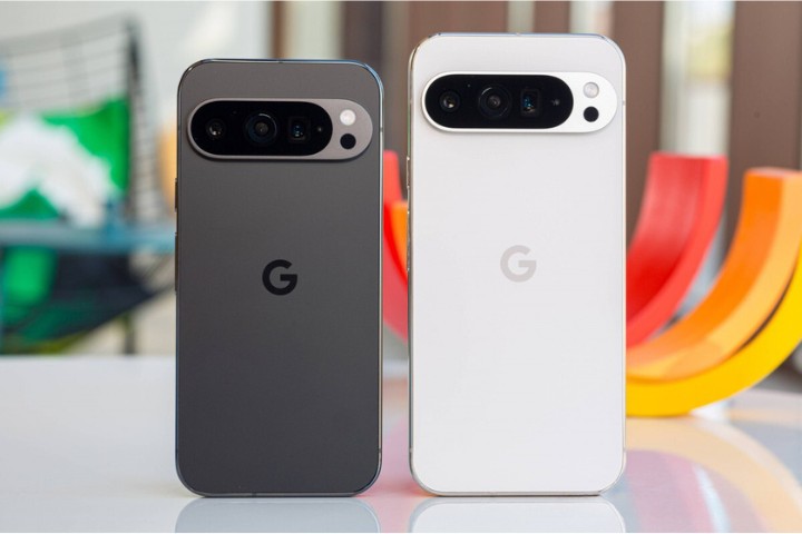 Pixel 9 Pro left; Pixel 9 Pro XL right